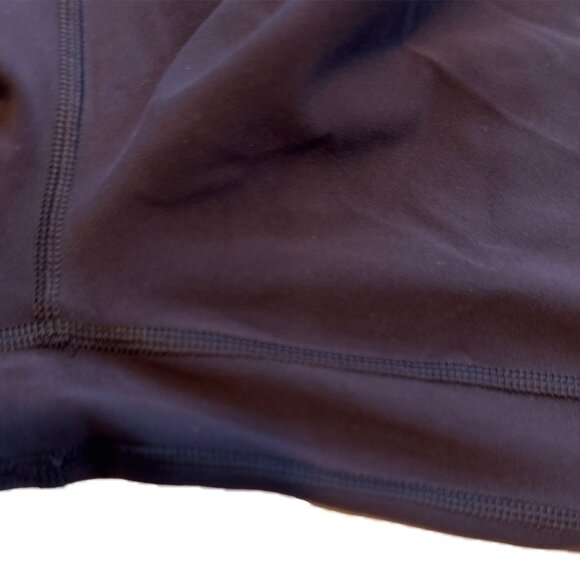 Lululemon Crop Legging Sz S | Athletic Capri | Moisture-Wicking Workout - Picture 4 of 5